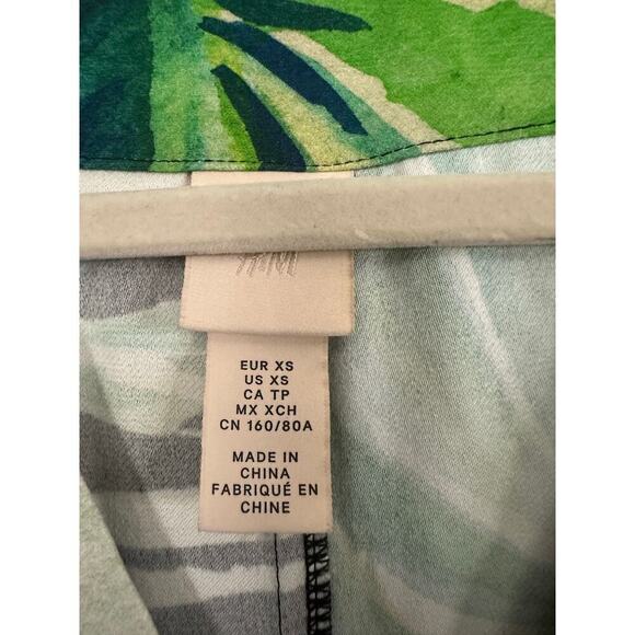 H&M Women's Tropical Birds Floral Print Belted Short Mini Dress Size XS - Picture 6 of 11